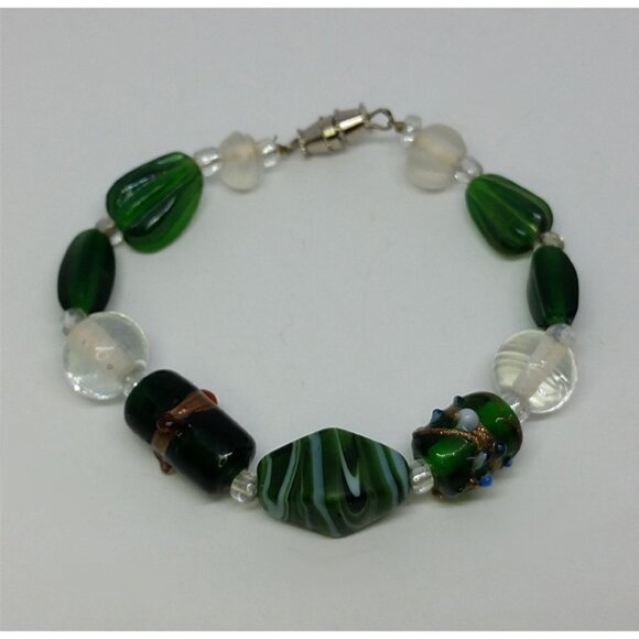 Vintage green Venetian art glass mix beads bracelet boho festival free spirit. - Picture 2 of 6